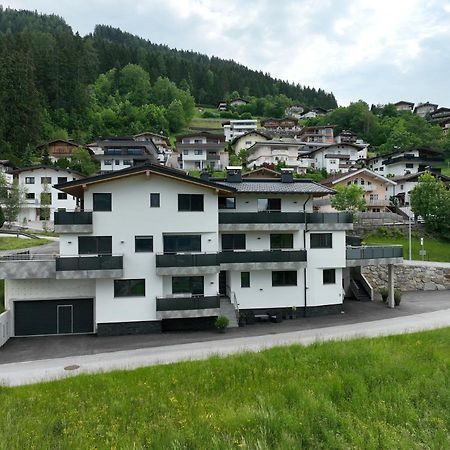 Montepart Zillertal Apartman Hainzenberg Kültér fotó