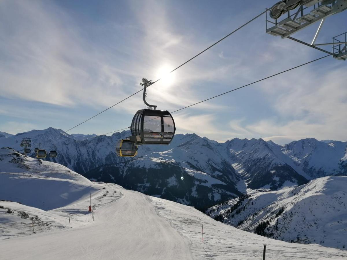 Montepart Zillertal Apartman Hainzenberg Kültér fotó